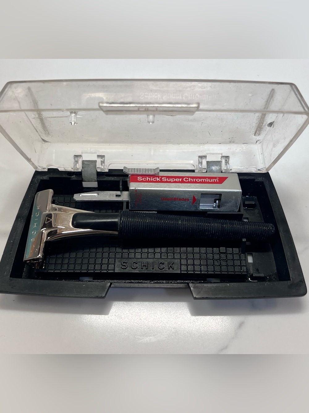Vintage Schick Type L1 Injector Safety Razor with Case & Blade Dispenser